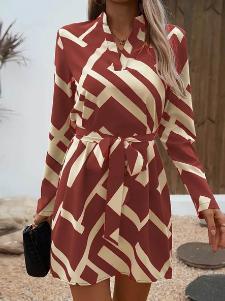 Kadın Uzun Kollu V Yakalı Desenli Belinde Kuşaklı Dalgıç Elbise - Resim 3