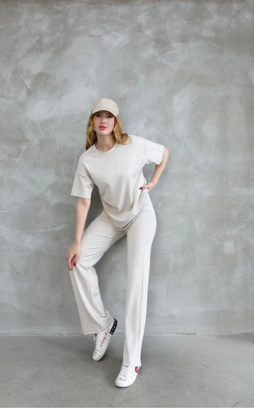 Osy Modal Yumuşak Dokulu Kumaş Bisiklet Yaka Taş Detaylı Kısa Kollu Takım - Kırık Beyaz - Resim 3