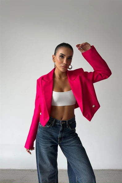 ARKASI İNCİ DÜĞME DETAYLI CROP CEKET - Fuşya - Resim 2