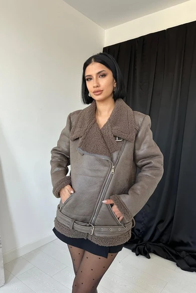 Haki Apoletli Kürklü Ceket ürün görseli