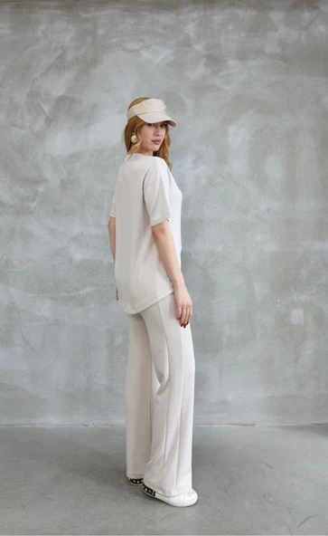 Osy Modal Yumuşak Dokulu Kumaş Bisiklet Yaka Taş Detaylı Kısa Kollu Takım - Kırık Beyaz ürün görseli