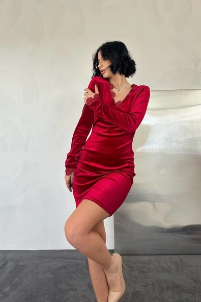 Kırmızı Yaka Ve Kol Dantelli Mini Elbise - Resim 2