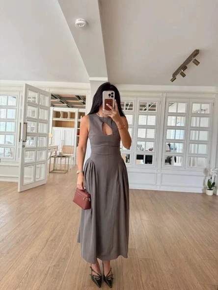 Kolsuz Uzun Kabardin Elbise - Gri - Resim 3