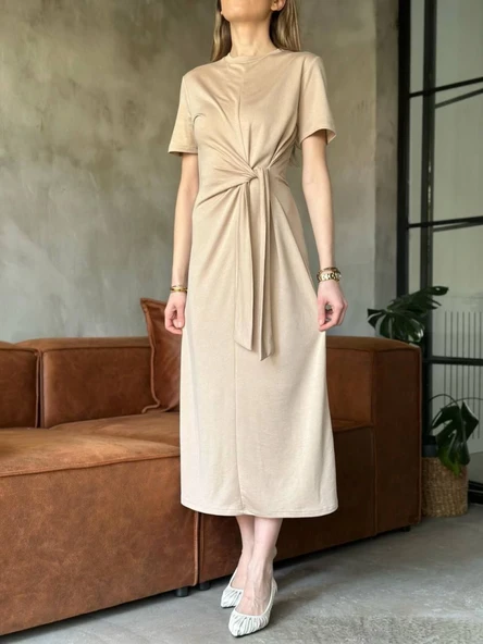 Osy Modal Yumuşak Dokulu Kumaş Yandan Bağlamalı Elbise - Bej ürün görseli