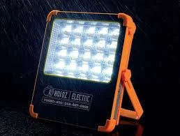 Horoz Turbo 800 Güneş Enerjili Solar 800W Watt LED Projektör Taşınabilir Sarı Beyaz ve Çakar Işık Lamba 314025 - 2