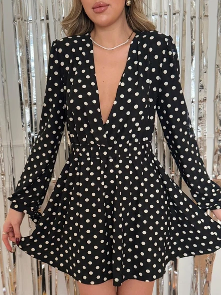 Kadın Yılbaşı özel Uzun Kollu Kruvaze Yaka Puantiyeli Desen Krep Mini Boy Elbise - Resim 6