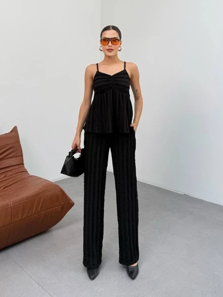 Kadın Siyah Dokulu Askılı Üst Ve Bol Paça Pantolon 2’li Takım - Resim 6