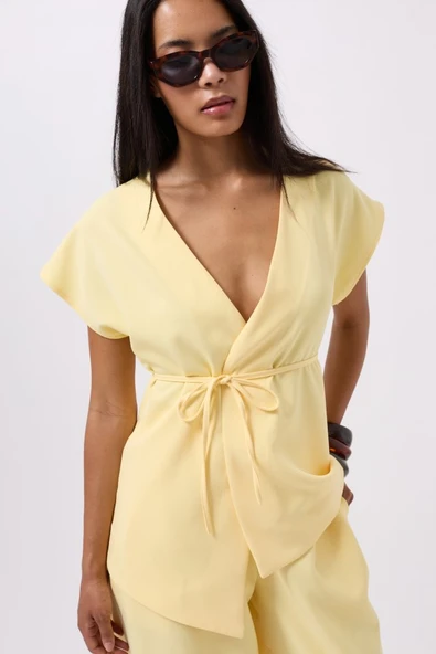 Bağcık Detay Yelek ürün görseli