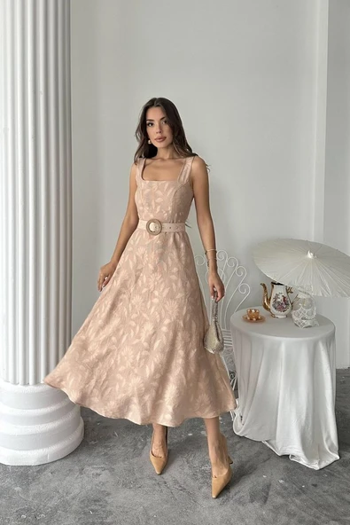 Bej Kuplu Uzun Elbise ürün görseli