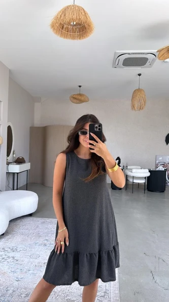 Kadın Bisiklet Yaka Eteği Volanlı Bürümcük Elbise ürün görseli