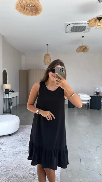 Kadın Bisiklet Yaka Eteği Volanlı Bürümcük Elbise ürün görseli