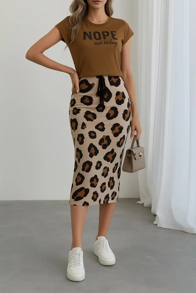 Kadın Kısa Kollu Bisiklet Yaka Viskon Bluz Desenli Dalgıç Etek Ikili Takım ürün görseli