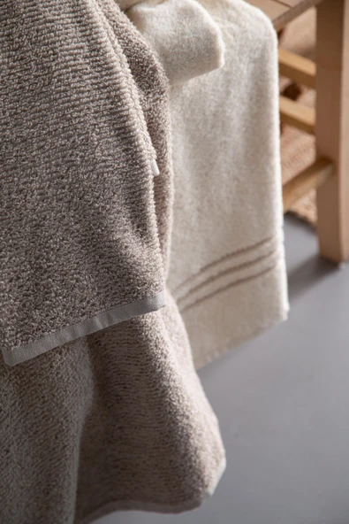 Penye Modeo Bornoz Vizon/Ekru Aile Seti - 3