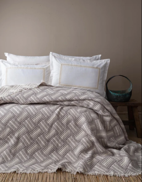 Çift Kişilik Sevilla Bej Yatak Örtüsü