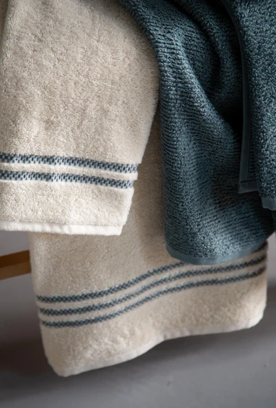 Penye Modeo Bornoz Yeşil/Ekru Aile Seti - 2