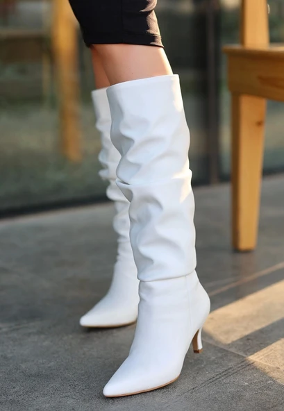 Zelya Beyaz Cilt Topuklu Çizme