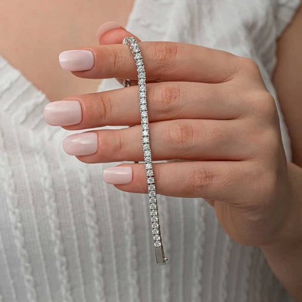 Gümüş 3.5 mm Beyaz Taşlı Su Yolu Kadın Bileklik - Resim 4