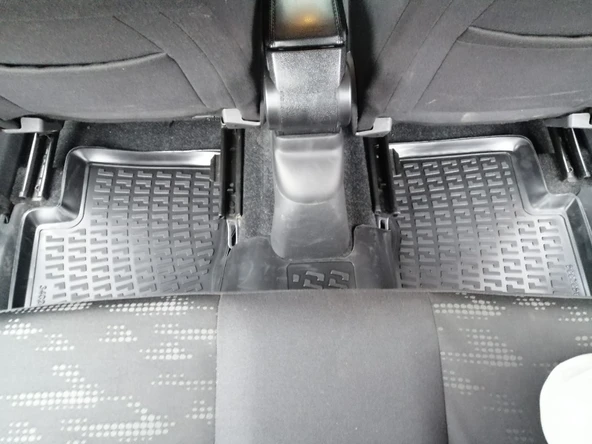 Opel Corsa D 3D Havuzlu Paspas - 2