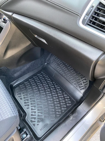 Suzuki SX4 S-Cross 3D Havuzlu Paspas - Resim 3