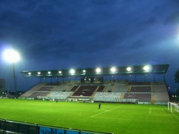 Belediye Stadyumu Oreste Granillo, Reggio Calabria Plastik Aparat