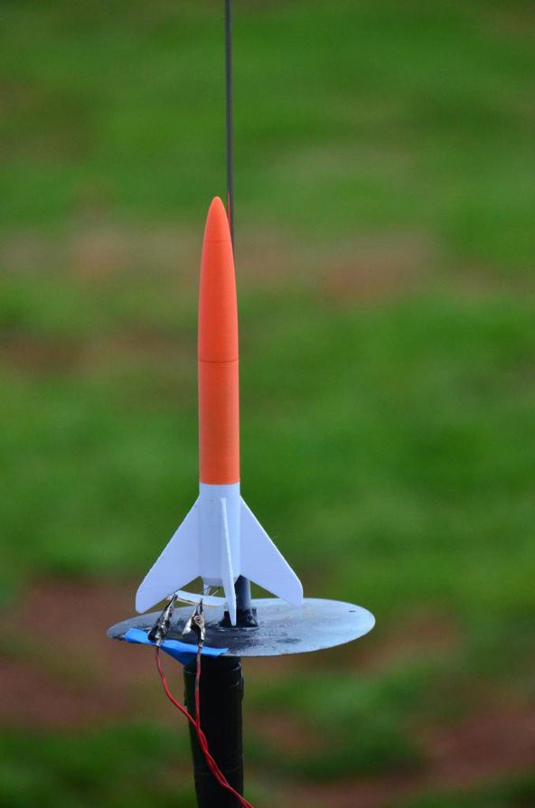 Fıstık Modeli Roketi Plastik Aparat