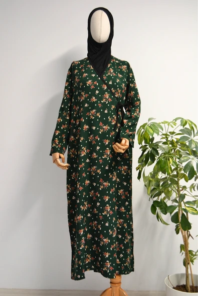 Çiçek Desenli Kruvaze Namaz Elbisesi – %100 Viskon, Yandan Bağlamalı 36-46 Beden