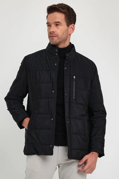 Erkek Siyah Standart Fit Normal Kesim İçi Kürklü Dik Yaka Çıtçıt Detaylı Fermuarlı Kışlık Mont - Resim 3