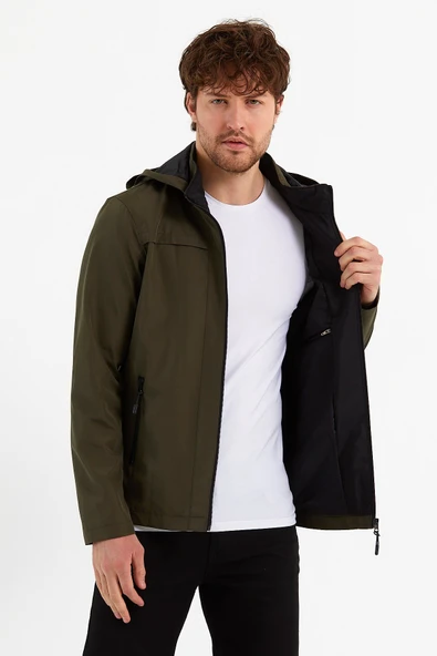 Yeni Sezon Erkek Yeşil Kapüşonlu İç Cepli Su Ve Rüzgar Geçirmez Mevsimlik&Yazlık Mont - Resim 2