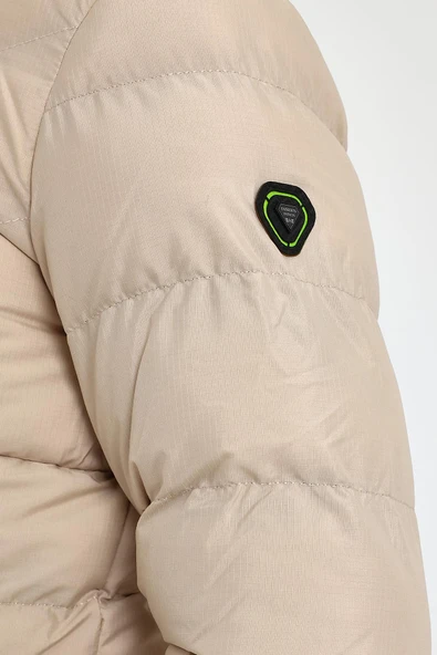 Erkek Krem Standart Fit Normal Kesim İçi Kürklü Sabit Kapüşon Dik Yaka Mont - Resim 4