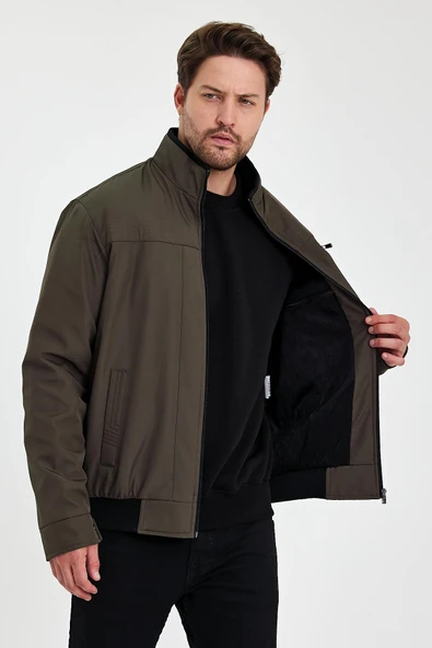 Yeşil İçi Kalın Kürklü Hakim Yakalı Rüzgar Ve Su Geçirmez Mont&Kaban - Resim 2