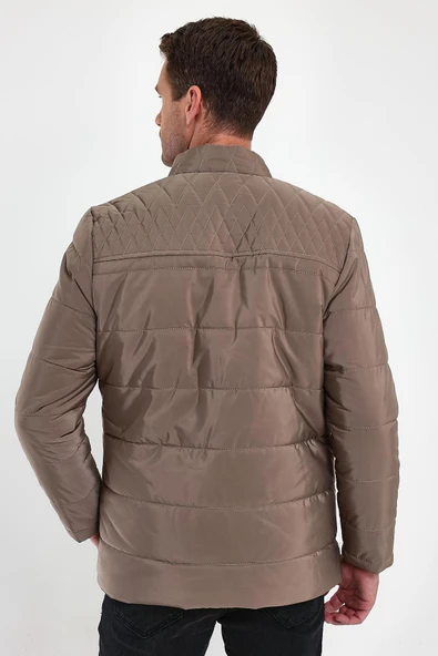 Erkek Krem Standart Fit Normal Kesim İçi Kürklü Dik Yaka Çıtçıt Detaylı Fermuarlı Kışlık Mont - Resim 6