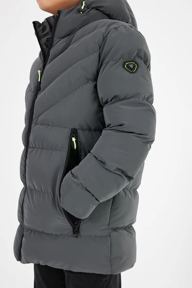 Gri Erkek Çocuk Sabit Kapüşonlu Şişme Deri Karışımlı Kumaş Mont&Kaban - 5