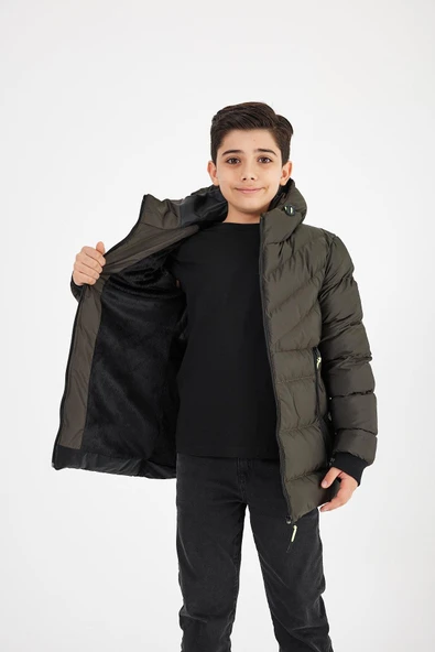 Yeşil Erkek Çocuk Sabit Kapüşonlu Şişme Deri Karışımlı Kumaş Mont&Kaban - Resim 4