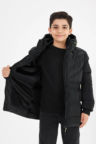 Siyah Erkek Çocuk Sabit Kapüşonlu Şişme Deri Karışımlı Kumaş Mont&Kaban - Resim 2