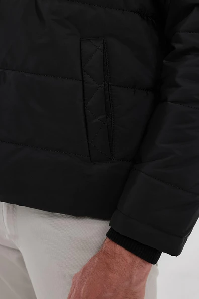 Erkek Siyah Standart Fit Normal Kesim Dik Yaka Omuz Detaylı Kışlık Mont - 5