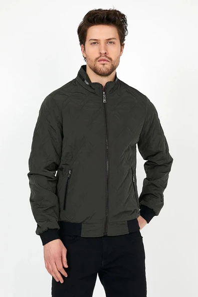 Yeni Sezon Erkek Yeşil Mevsimlik Triko Ve Deri Biye Detaylı Fermuarlı İç Cepli Mont&Ceket ürün görseli 1
