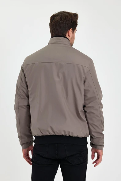 Krem İçi Kalın Kürklü Hakim Yakalı Rüzgar Ve Su Geçirmez Mont&Kaban - Resim 6