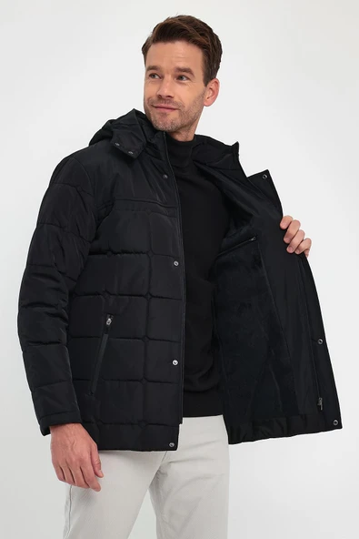 Erkek Siyah Standart Fit Normal Kesim Çıkmalı Kapüşon Dik Yaka Mont - Resim 2