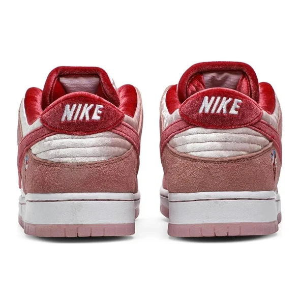 Nike SB Dunk Low StrangeLove Skateboards - 3