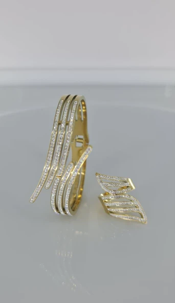 Kelebek Kelepçe ve Yüzük Çelik Takı Seti ürün görseli