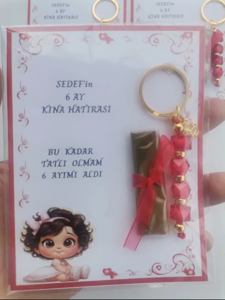 100 Adet Kişiye Özel 6 Ay Kına Hatırası Kırmızı Anahtarlık ve Paketlenmiş Kına Dağıtmalık Hediyelik - Resim 5