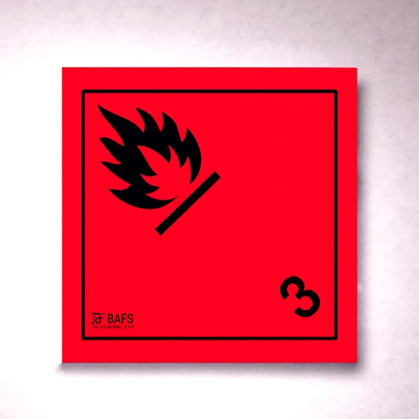 ADR Uyumlu 30x30 Cm Düz ATEŞ 3 Reflektörlü Uyarı Levhası Tehlikeli Madde Taşıma Güvenlik Plakası ürün görseli