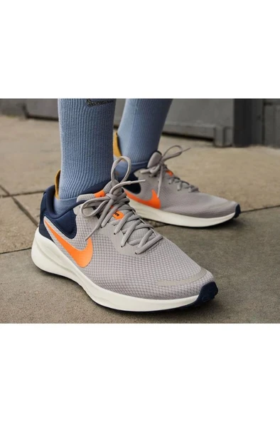 Nike REVOLUTION 7 FB2207 009 Erkek Yürüyüş ve Koşu Ayakkabısı Gri Turuncu 40-45 ürün görseli