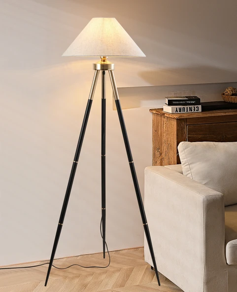 Cosby Siyah-Gold Kaplamalı Tripod Metal 3 Ayaklı Lambader - 1