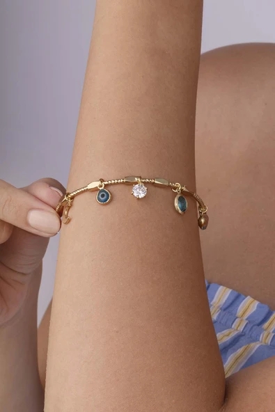 Göz İşlemeli Altın Kaplama Kadın Charm Bileklik ürün görseli 1