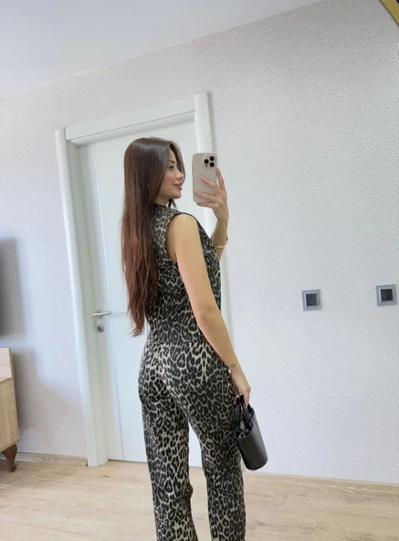 Leopar Desenli Düğmeli Bluzlu Pantolon İkili Takım -Leopar - Resim 3