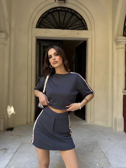 Osy Modal Yumuşak Dokulu Kumaş Parçalı Bisiklet Yaka T-shirt Mini Şortlu Etek İkili Takım - Füme