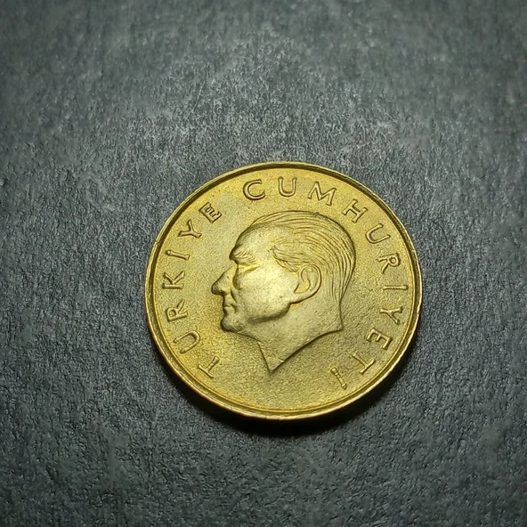 Escoines 3996368bb7e4845426 1990 500Lira Alüminyum bronz çil para - 5
