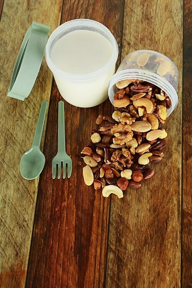 Ar Armese Çift Hazneli Çatal Kaşıklı Müsli Yulaf Diyet Atıştırmalık Saklama Kabı Yeşil Ap-9453 1100 Ml - 1