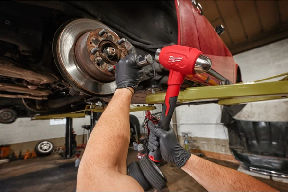 Milwaukee Fiber Saplı Küresel Başlı Bilyeli Çekiç 907 GR 4932492349 - 5